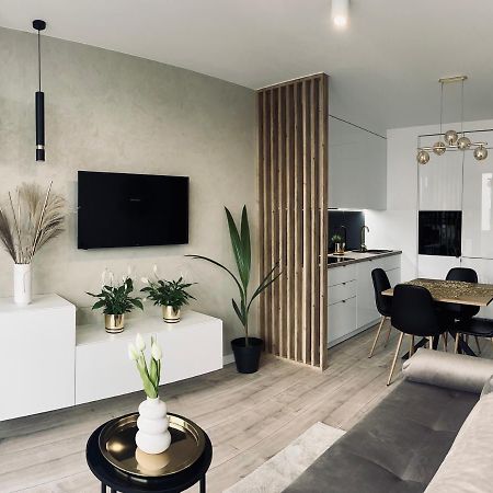 Nowoczesny Apartament Z Garazem Morelova 그단스크 외부 사진